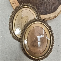 ovale-gennemhullede-messingrammer-gamle-fotoes-fotorammer-billedrammer